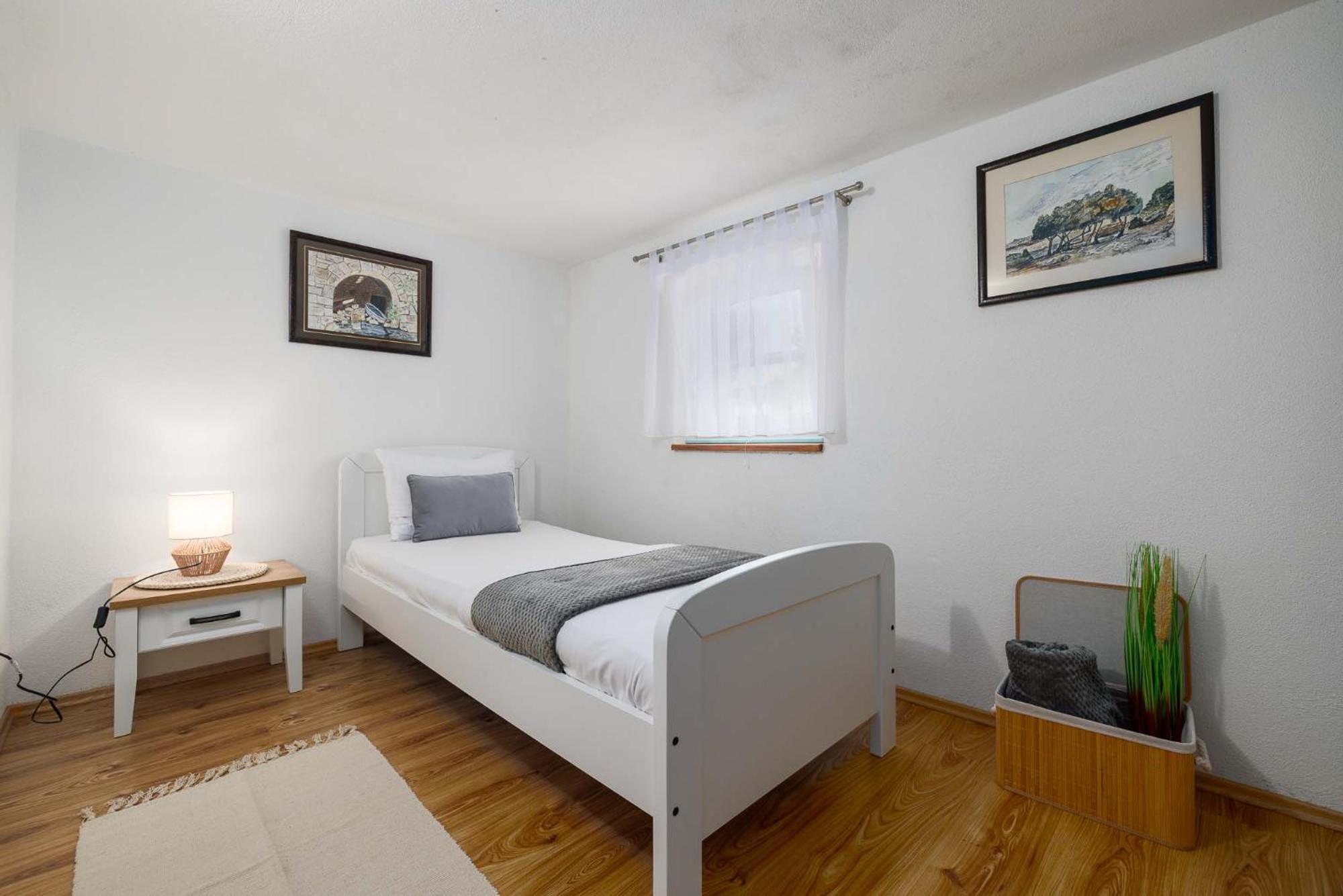 Apartment Katalin Корнич Экстерьер фото
